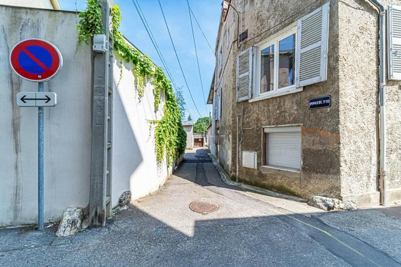 Quiet & Comfortable Studio Near Lyon Sainte-Foy-lès-Lyon Exteriör bild